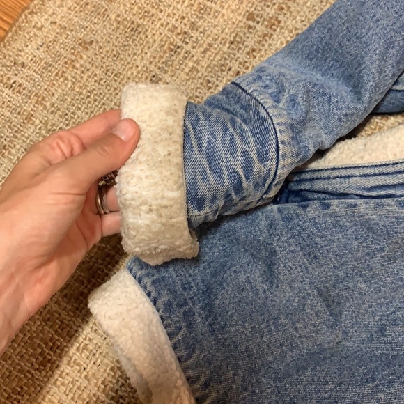 Vintage Levi's Sherpa Jacket - Picture 6 of 8